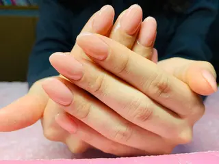 ネイル 池崎 美穂のネイルデザイン