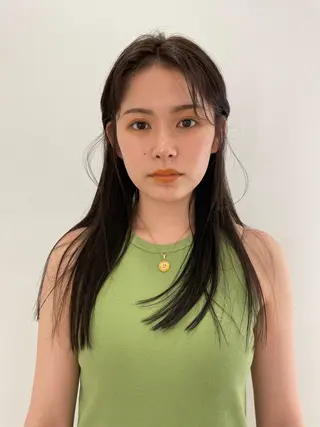 ロング カラー 浦野 未来のヘアスタイル