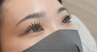 マツエク・マツパ 棚橋 光海のヘアスタイル