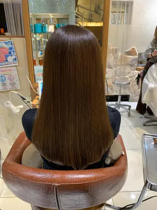 セミロング 新宿メンズパーマ メンズバレイヤージュのヘアスタイル