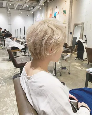 ショート 古沢 新のヘアスタイル