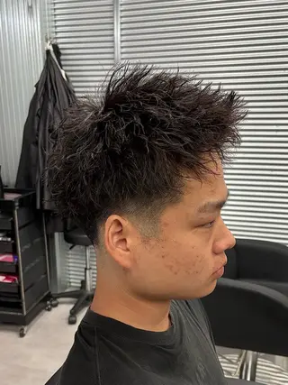 パーマ メンズ 波巻き/ツイスパ/ 短髪/鈴木俊也のヘアスタイル