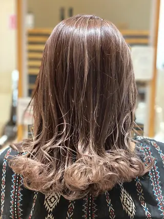ロング カラー 関口 友行のヘアスタイル