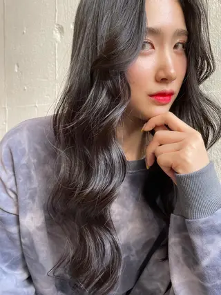 ロング hisano / ハイトーン･透明感のヘアスタイル