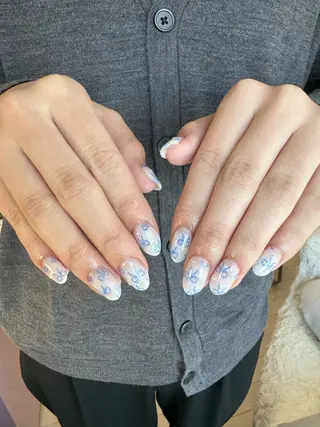 ネイル nail salon CAREY 🎀のネイルデザイン