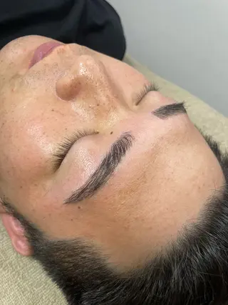 アイブロウ Salon Lily MARIのエステ・リラクイメージ