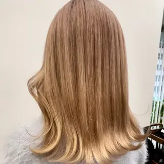 セミロング カラー ヘアアレンジ 🎀オタク美容師艶髪 カラーERINA🎀のヘアスタイル