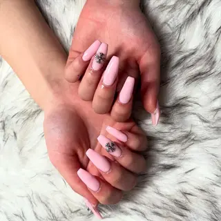 ロング mao .のネイルデザイン