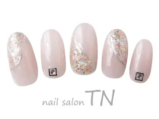 ネイル 寺嶋 ひなのネイルデザイン