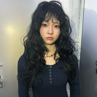 ロング カラー ユメナ ̖́-のヘアスタイル