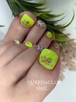 ショート カラー ネイル 毛穴改善/脱毛 ネイル　川上久仁子のエステ・リラクイメージ