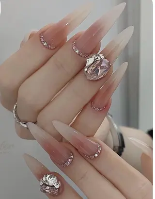 ネイル リナネイルサロン所属・リナ ネイルサロンのネイルデザイン