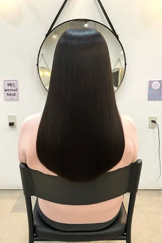 ロング カラー パーマ 中津No.1髪質改善 店長✨透ける暗髪のヘアスタイル