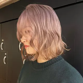 ショート カラー ヘアアレンジ ボブハイトーン🦖 デザインMAMIのヘアスタイル