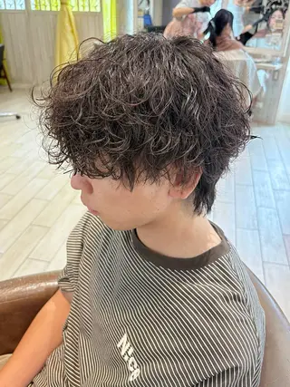 パーマ メンズ 増渕 駿介のヘアスタイル