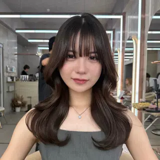 ロング ハッシュカット|透明 感カラー🩵レイヤーのヘアスタイル