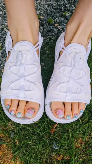 ネイル 高島 夏海のネイルデザイン