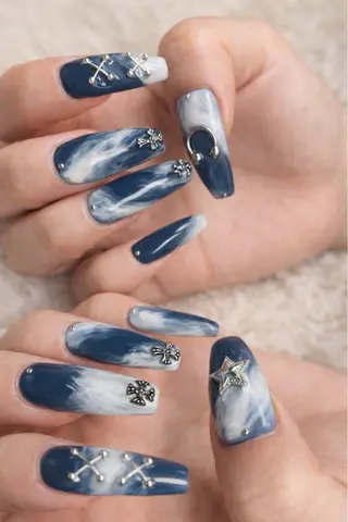 ネイル ティーエヌ 金山駅東口店のネイルデザイン