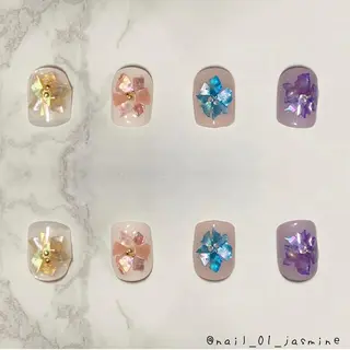 ネイル S LOUNGE NAIL所属・パーツたくさん🍓 SUMIのネイルデザイン