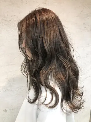 ロング カラー 女性に人気♪ はやしほのかのヘアスタイル