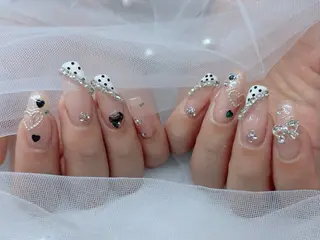 ネイル パリスデスキンイオンモール松本店所属・Be.. . 松本店のネイルデザイン