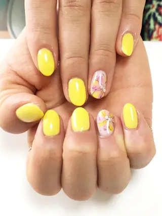 ネイル Lily Roseスタッフ一同のマツエク・マツパデザイン