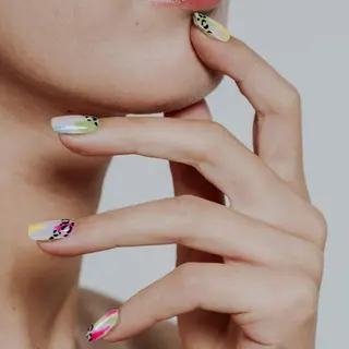 ネイル パラジェル💅 オフ無料Pi.Harのネイルデザイン