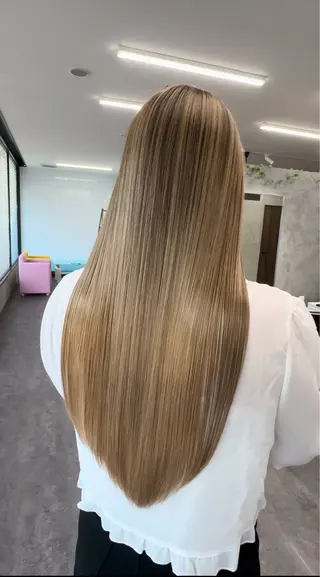 ロング カラー NEOSALON Blast所属・デザイン/美髪カラー 艶職人/福井SHUNのヘアスタイル