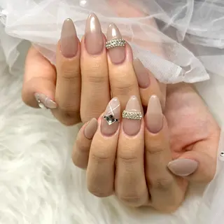 ネイル MIGHTY COLORのネイルデザイン