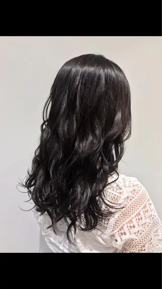 カラー 三浦 祐里のヘアスタイル