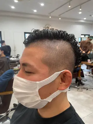 パーマ メンズ オオシロ ユウマのヘアスタイル