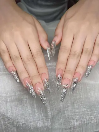 ネイル Lee Nailsのネイルデザイン