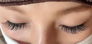 マツエク・マツパ La Chance. Sayakaのエステ・リラクイメージ