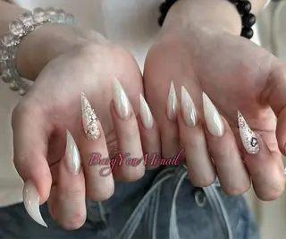 ネイル 相沢 さやかのネイルデザイン