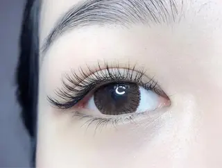 マツエク・マツパ チ ンのネイルデザイン