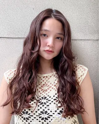 ロング パーマ 髪質改善カラー Unami 太田英寿のヘアスタイル