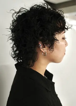 パーマ 松﨑 零央のヘアスタイル