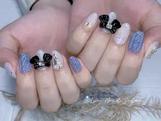 ショート カラー ネイル Lea NAILsalon所属・Le’a NailSalonのネイルデザイン