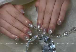 ミディアム フォン NAILのネイルデザイン