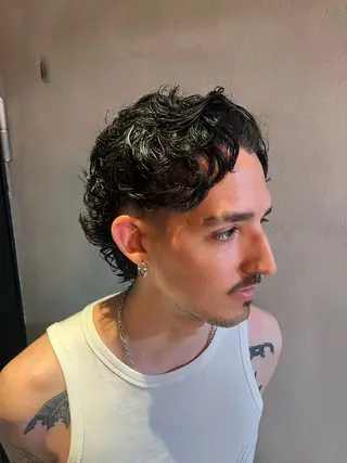 メンズ damdee tokyo hair lounge 新宿店所属・フェードカット/新宿 /石田直季のヘアスタイル