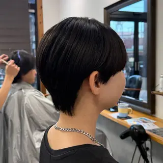 ショート イシイ ハルナ 🤍のヘアスタイル