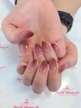 ネイル ネイルリボン 受付スタッフのネイルデザイン