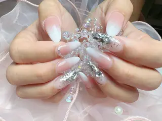 ネイル ビューティーサロン　フラワーズ所属・ビューティーサロン フラワーズ　ヒのネイルデザイン