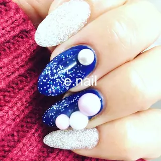 ネイル e.nail所属・和賀井 恵理のネイルデザイン