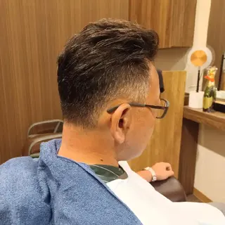 メンズ ショート BARBER 　STAG所属・BARBERSTAG 上拂恭平のヘアスタイル