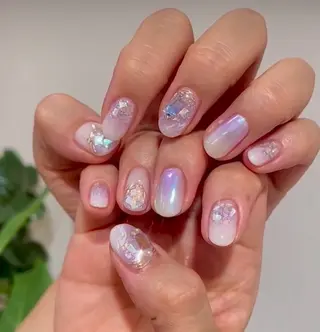 ショート パンチャパンチャ ネイルサロンのネイルデザイン