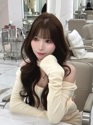 ロング kiti SAKAE所属・のり/顔まわり/韓国 /レイヤーカットのヘアスタイル