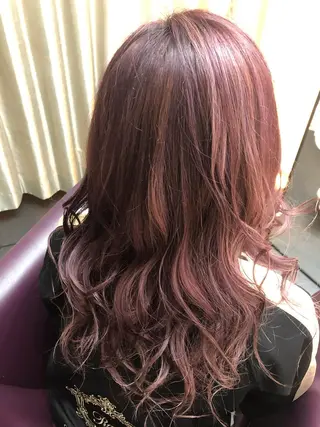 ロング 秋元 菜摘のヘアスタイル