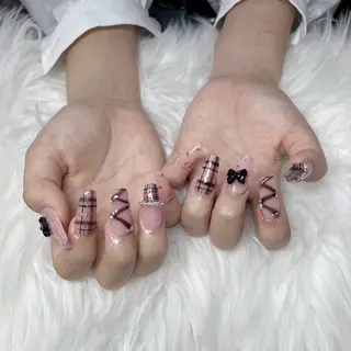 ネイル 石王 美羽のネイルデザイン