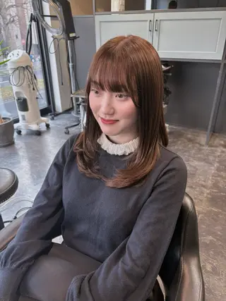 ロング ユイカ🐮暖色カラー / 髪質改善のヘアスタイル